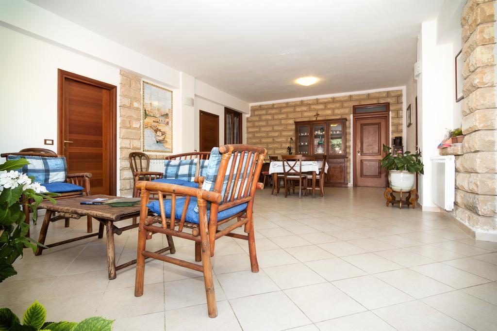 La Rosa Del Deserto Bed & Breakfast Scicli Luaran gambar