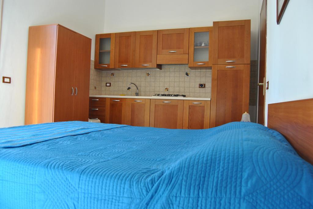La Rosa Del Deserto Bed & Breakfast Scicli Bilik gambar